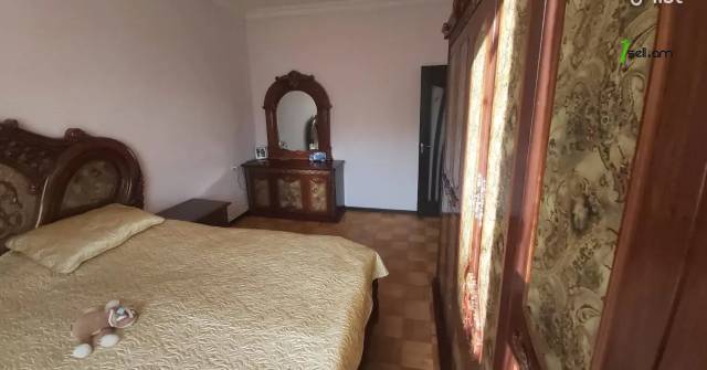 Մեկ հարկանի քարե տուն Դավիթ Բեկի փողոցում Նոր Նորքում, 90 ք.մ., եվրովերանորոգված