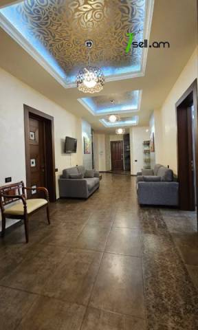 Ընդարձակ 3 սենյականոց բնակարան նորակառույց շենքում Վարդանանց փողոցում, 155 ք.մ., նախավերջին հարկ