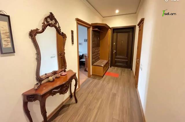 3 սենյականոց բնակարան նորակառույց շենքում Գրիբոյեդովի փողոցում, 116 քմ, 11/16 հարկ, 2 սանհանգույց