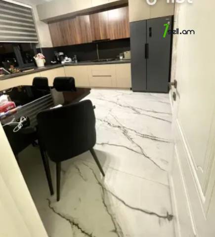 Երկու հարկանի տուն Խաչատուր Աբովյանի 4-րդ փողոցում Ավանում, 200 քմ, 2 սանհանգույց