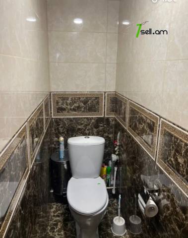 3 սենյականոց բնակարան Խաղաղ Դոնի փողոցում, 64 քմ, նախավերջին հարկ, կոսմետիկ վերանորոգում