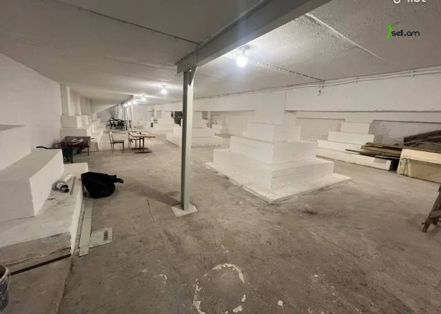 Բազմաֆունկցիոնալ գույք Վաղարշ Վաղարշյան փողոցում Արաբկիրում, 350 քմ