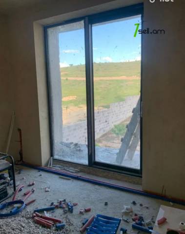 Երկու հարկանի տուն, Պետրոս Դուրյան Թաղ. 12-րդ Փող. Ավանում, 230 ք.մ., 3+ սանհանգույց