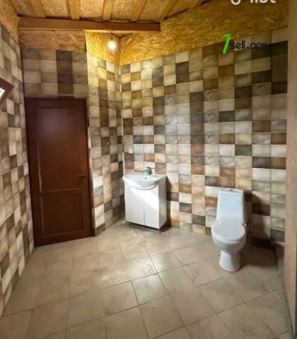 Երկու հարկանի քարե տուն Սիլիկյանի 8-րդ փողոցում Աջափնյակում, 270 քմ, 3+ սանհանգույց, մեծ հողամաս