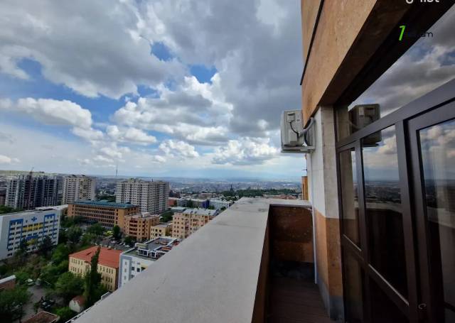 4 սենյականոց բնակարան նորակառույց շենքում, Ներսիսյան փողոցի փակուղի, 200 քմ, նախավերջին հարկ