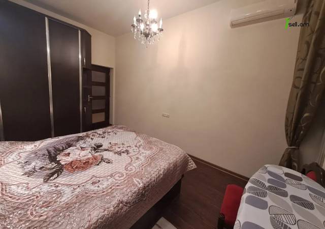 3 սենյականոց բնակարան Տերյան փողոցում, 110 քմ, նախավերջին հարկ, կապիտալ վերանորոգված, քարե շենք