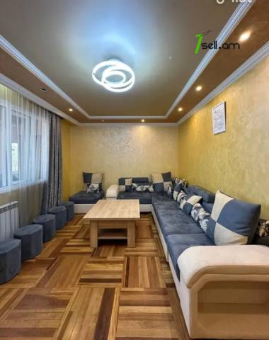 4 սենյականոց բնակարան Վիլնյուսի փողոցում, 76 ք.մ., 3/9 հարկ, մի քանի պատշգամբ, եվրովերանորոգված