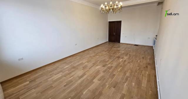 Գրասենյակային տարածք Այգեստանի 10րդ փողոցում կենտրոնում, 220 ք.մ.