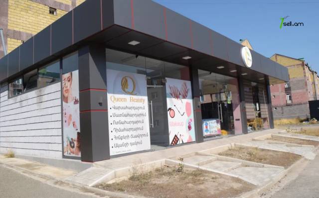 Առևտրային տարածք Կ. Հալաբյան փողոցում Գյումրիում, 98 ք.մ.