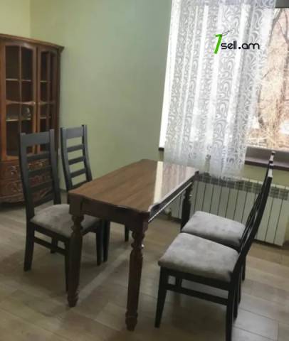 3 սենյականոց բնակարան Բաշինջաղյան փողոցում, 55 ք.մ., նախավերջին հարկ, կապիտալ վերանորոգված