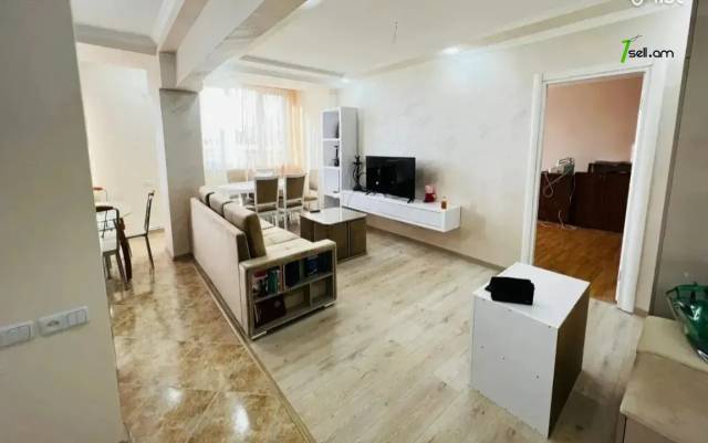 2 սենյականոց բնակարան Արամ Խաչատրյան փողոցում, 49 քմ, 9/13 հարկ, դիզայներական ոճով վերանորոգված