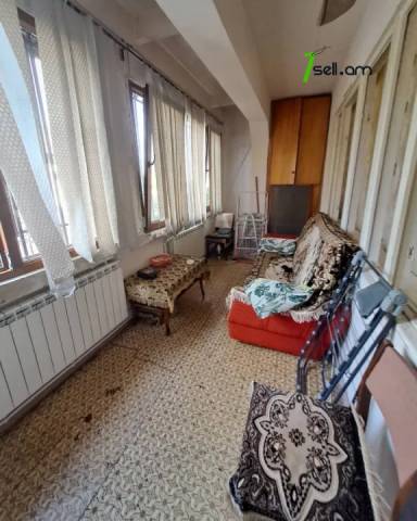 3 սենյականոց բնակարան, Դավթաշեն 1-ին թաղամաս, 78 ք.մ., 2/9 հարկ, կոսմետիկ վերանորոգում