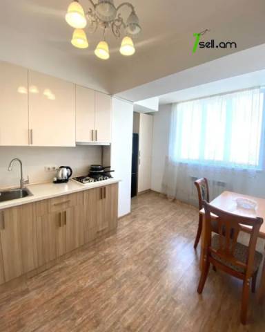 3 սենյականոց բնակարան Մեսրոպ Մաշտոցի պողոտայում, 120 ք.մ., 2 սանհանգույց, 9/12 հարկ