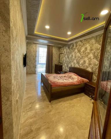 3 սենյականոց բնակարան նորակառույց շենքում Փավստոս Բուզանդի փողոցում, 105 ք.մ., բարձր առաստաղներ