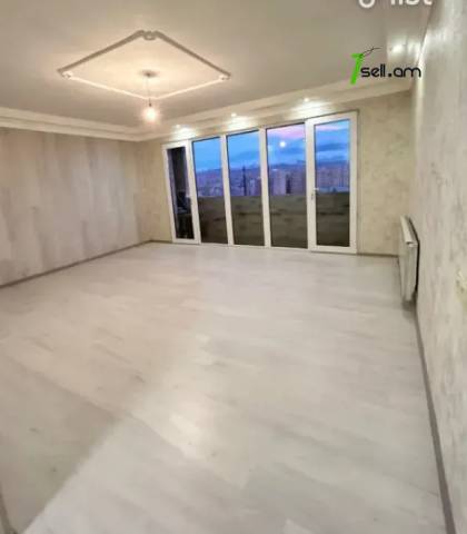 3 սենյականոց բնակարան Զաքարիա Քանաքեռցու փողոցում, 73 քմ, մի քանի պատշգամբ