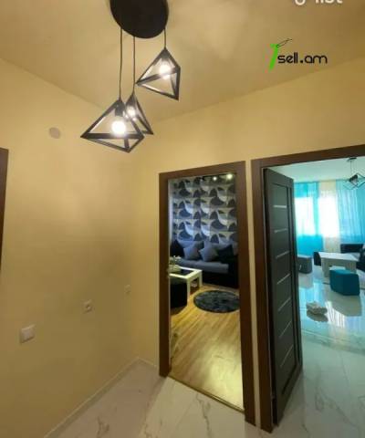 3 սենյականոց բնակարան Տիտոգրադյան փողոցում, 46 ք.մ., 1/9 հարկ, եվրովերանորոգված