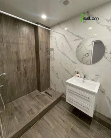 2 սենյականոց բնակարան նորակառույց շենքում Վերին Անտառային փողոցում, 55 ք.մ., բարձր առաստաղներ