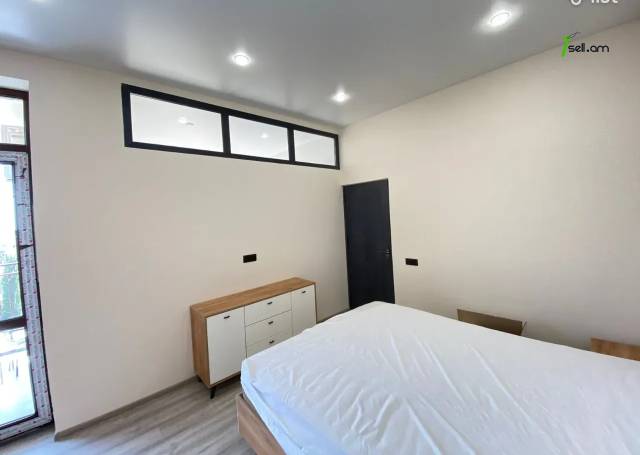 3 սենյականոց բնակարան նորակառույց շենքում Վարդանանց փողոցում, 73 քմ, 10/16 հարկ, բարձր առաստաղներ