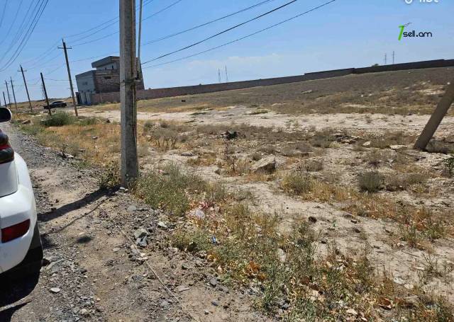 Գյուղատնտեսական հողատարածք Զովունիում, 10,000 ք.մ.