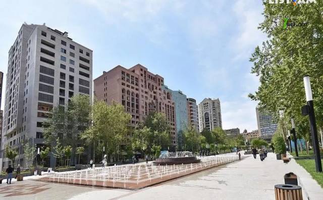 2 սենյականոց բնակարան Արամի փողոցում, 68 ք.մ., բարձր առաստաղներ, կոսմետիկ վերանորոգում, քարե շենք