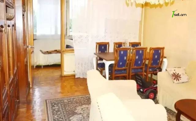 4 սենյականոց բնակարան Արամ Խաչատրյան փողոցում, 100 ք.մ., 5/9 հարկ