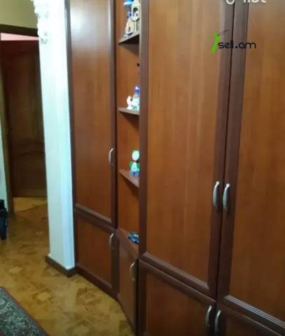 3 սենյականոց բնակարան, Դավթաշենի 4-րդ զանգված, 105 ք.մ., մի քանի պատշգամբ, 4/9 հարկ