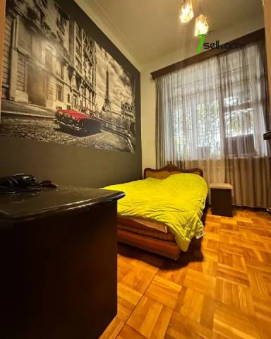 3 սենյականոց բնակարան Ազատության պողոտայում, 125 քմ, 1/5 հարկ, կապիտալ վերանորոգված, քարե շենք