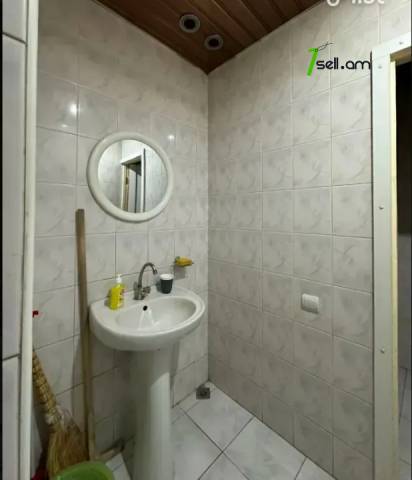 Բազմաֆունկցիոնալ գույք Գլինկայի փողոցում Էրեբունիում, 210 քմ