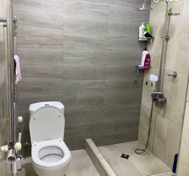 3 սենյականոց բնակարան Վիլնյուսի փողոցում, 100 քմ, 1/9 հարկ, կապիտալ վերանորոգված