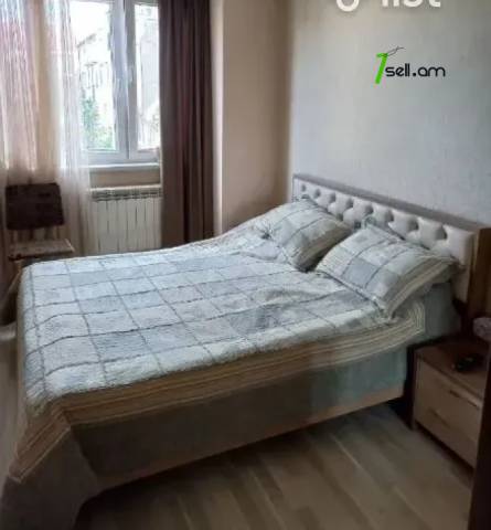 4 սենյականոց բնակարան Թամանյանի փողոցում, 99 ք.մ., 2 սանհանգույց, բարձր առաստաղներ, 2/4 հարկ