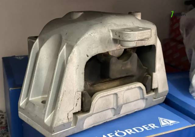 Volkswagen Golf 4, Bora, New Bettle, Պադուշկա Մատոռի, Շարժիչի Բարձիկ