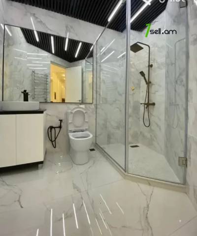 2 սենյականոց բնակարան Մեսրոպ Մաշտոցի պողոտայում, 33 քմ, 2/4 հարկ, բարձր առաստաղներ