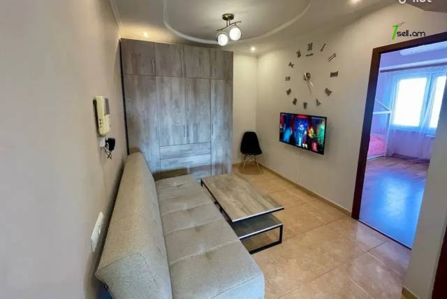 3 սենյականոց բնակարան, Դուրյան թաղամաս, 87 քմ, կապիտալ վերանորոգված