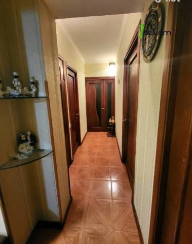 3 սենյականոց բնակարան Առնո Բաբաջանյան փողոցում, 96 ք.մ., նախավերջին հարկ, կապիտալ վերանորոգված