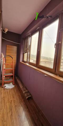 3 սենյականոց բնակարան Սայաթ-Նովայի պողոտայում, 90 ք.մ., 2 սանհանգույց, 6/10 հարկ, եվրովերանորոգված