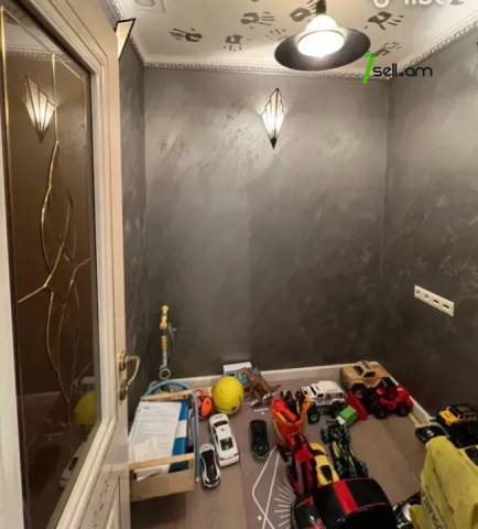 3 սենյականոց բնակարան, Թումանյան թաղամաս, 70 ք.մ., 5/9 հարկ, կապիտալ վերանորոգված