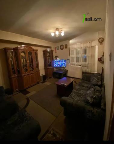 2 սենյականոց բնակարան Ադմիրալ Իսակովի պողոտայում, 57 ք.մ., 6/9 հարկ