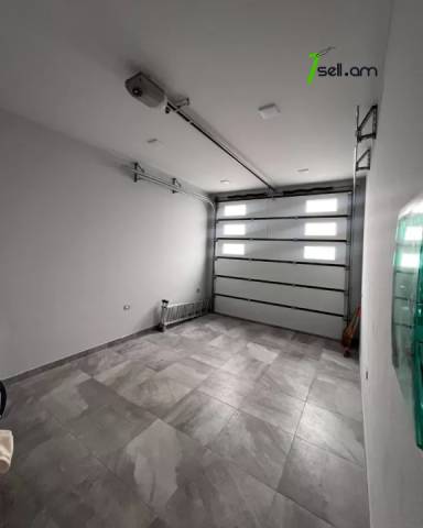 Երկու հարկանի քարե տուն Գոգոլի փողոցում Քանաքեռ Զեյթունում, 550 ք.մ., 3+ սանհանգույց