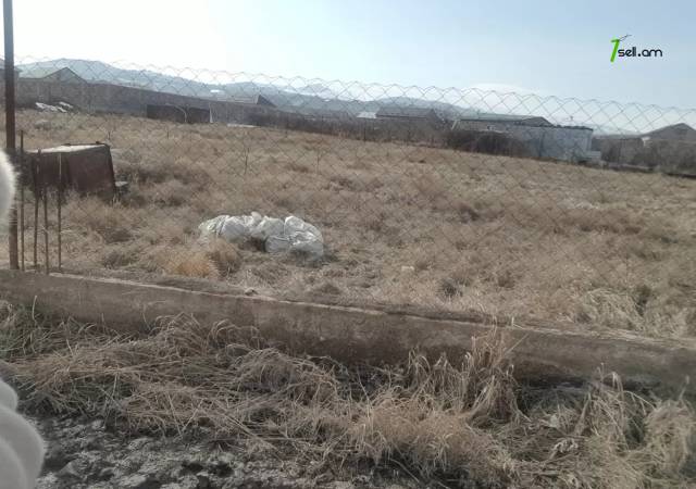 Գյուղատնտեսական հողատարածք Ջրվեժում, 800 ք.մ.