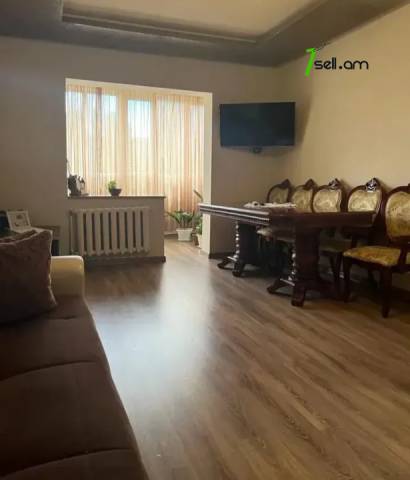 2 սենյականոց բնակարան Տիգրան Պետրոսյան փողոցում, 68 քմ, 3/9 հարկ, կապիտալ վերանորոգված