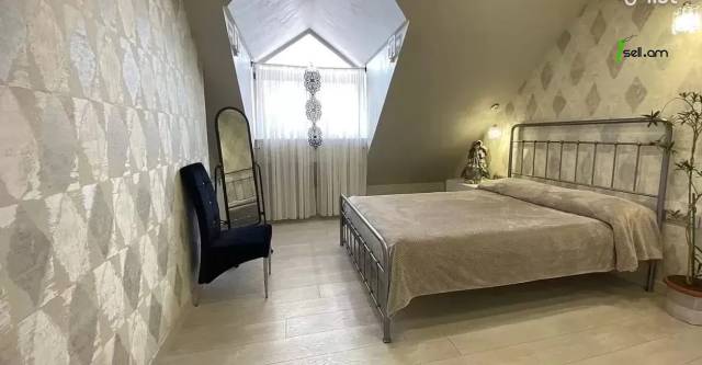 4 սենյականոց բնակարան նորակառույց շենքում Վերին Անտառային փողոցում, 146 ք.մ., 2 սանհանգույց