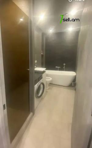 2 սենյականոց բնակարան նորակառույց շենքում Դավիթ Անհաղթի փողոցում, 61 ք.մ., 13/15 հարկ