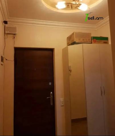 2 սենյականոց բնակարան Լենինգրադյան փողոցում, 50 քմ, 2/6 հարկ, կապիտալ վերանորոգված, քարե շենք