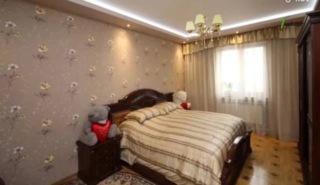 Երկու հարկանի քարե տուն Լուսինե Զաքարյան փողոցում Նորք Մարաշում, 343 քմ, 2 սանհանգույց