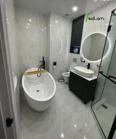 3 սենյականոց բնակարան նորակառույց շենքում Մալխասյանց փողոցում, 72 ք.մ., բարձր առաստաղներ, 4/14 հարկ