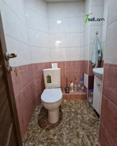 3 սենյականոց բնակարան Արաբկիր 51 փողոցում, 100 ք.մ., 12/15 հարկ, եվրովերանորոգված