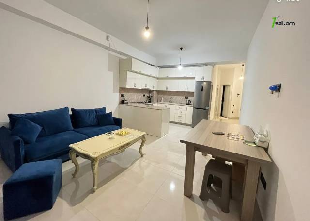 3 սենյականոց բնակարան նորակառույց շենքում Գարեգին Հովսեփյանի փողոցում, 80 ք.մ., 2 սանհանգույց