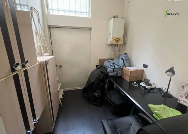 Բազմաֆունկցիոնալ գույք Նալբանդյան փողոցում կենտրոնում, 85 քմ