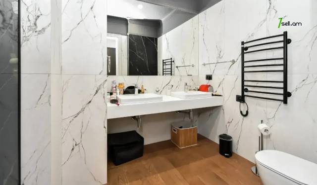 Երկու հարկանի թաունհաուզ Ծարավ Աղբյուր փողոցում Ավանում, 270 քմ, 3+ սանհանգույց