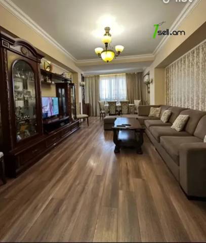 4 սենյականոց բնակարան Եզնիկ Կողբացու փողոցում, 105 ք.մ., դիզայներական ոճով վերանորոգված